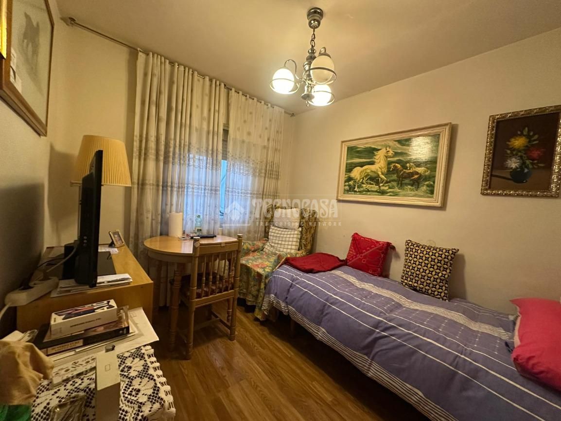 Dormitori de Pis en venda en  Madrid Capital amb Aire condicionat i Traster