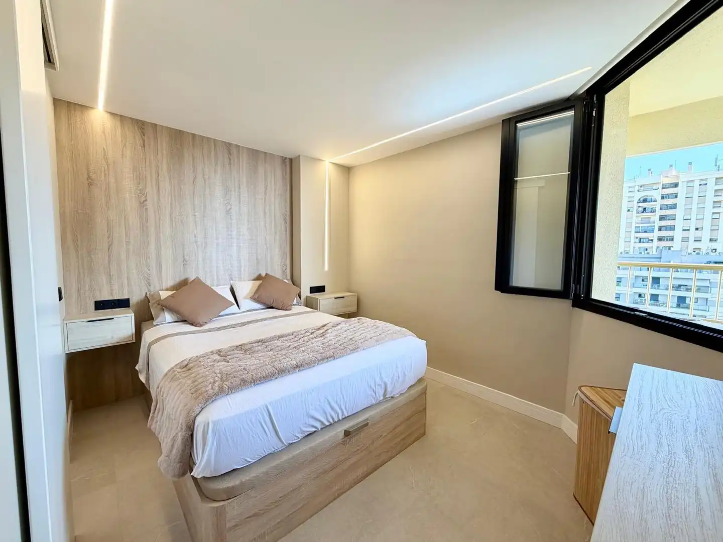 Bedroom of Flat for rent in Roquetas de Mar  with Air Conditioner, Heating and Terrace