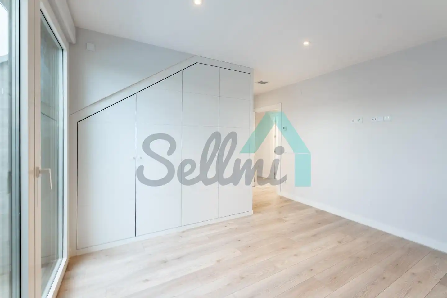 Attic for rent in Rendueles Llanos, Ceares