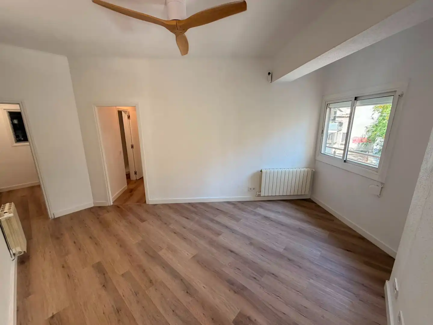Habitación de Piso en venta en Barcelona con Calefacción, Parquet y Horno