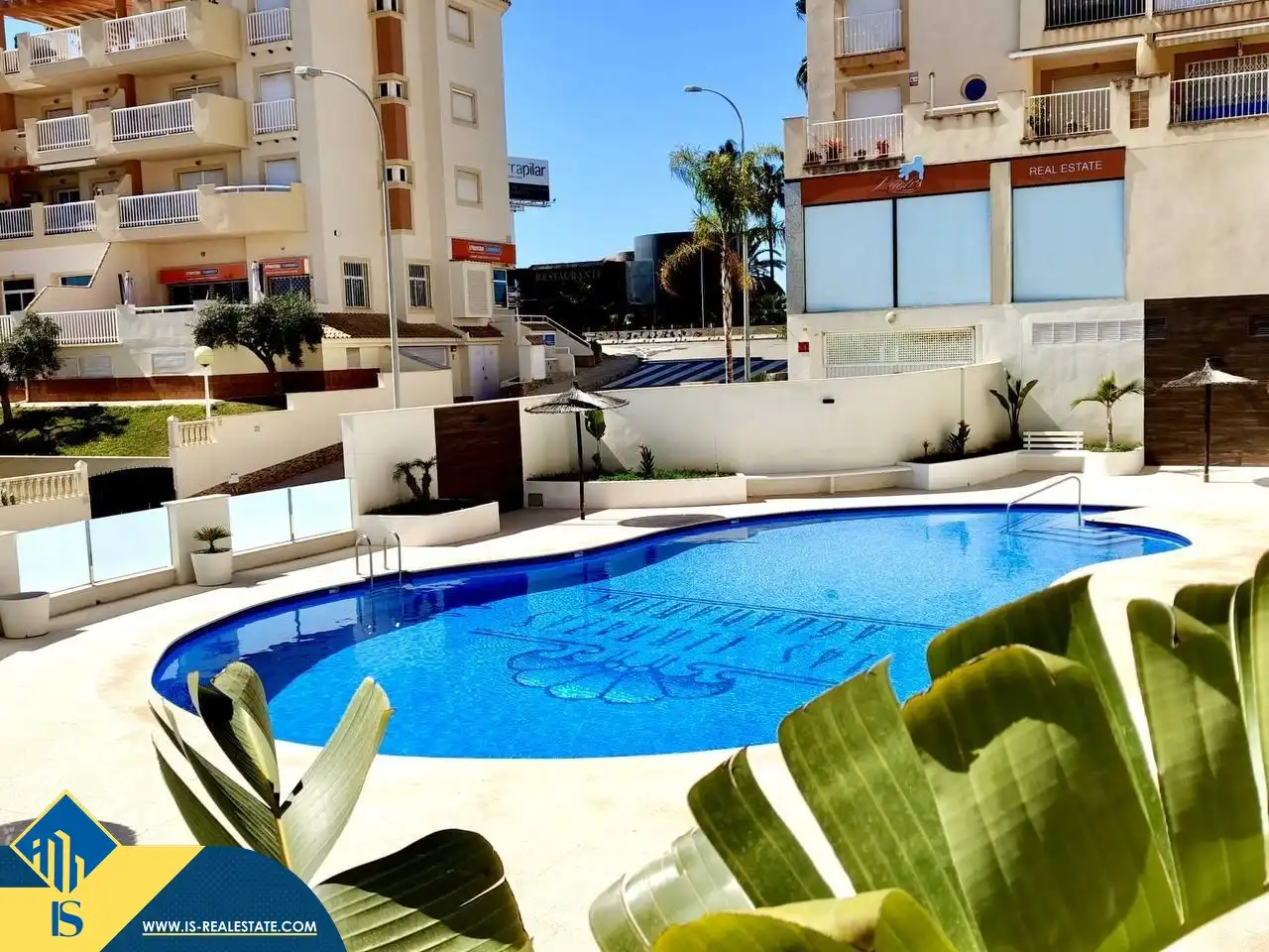 Piscina de Àtic de lloguer en Orihuela amb Aire condicionat, Terrassa i Moblat