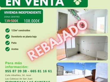 Casa con balcón en venta en Las Cabezas de San Juan