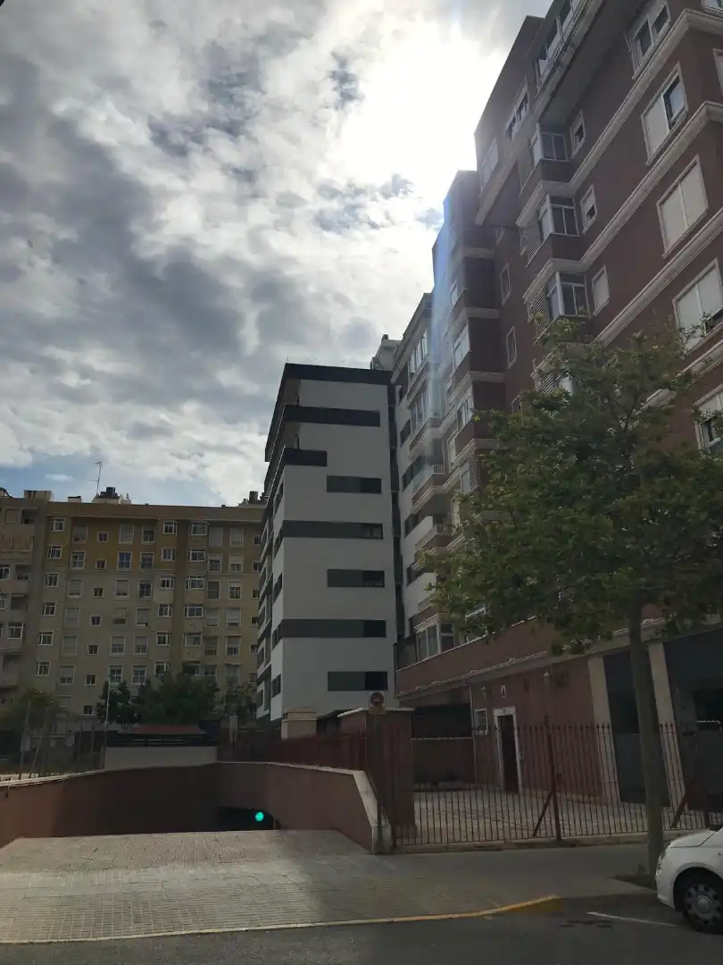 Individual de lloguer a Avenida U.N.E.S.C.O 6, imagen 2