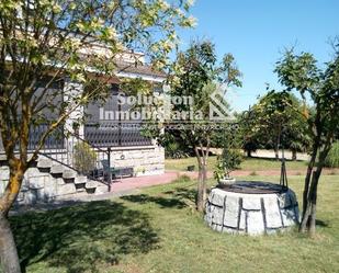 Jardí de Casa o xalet en venda en Villares de la Reina amb Piscina