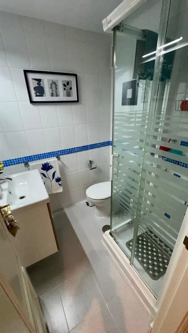 Bathroom of Flat for sale in Rincón de la Victoria  with Air Conditioner, Terrace and Community pool