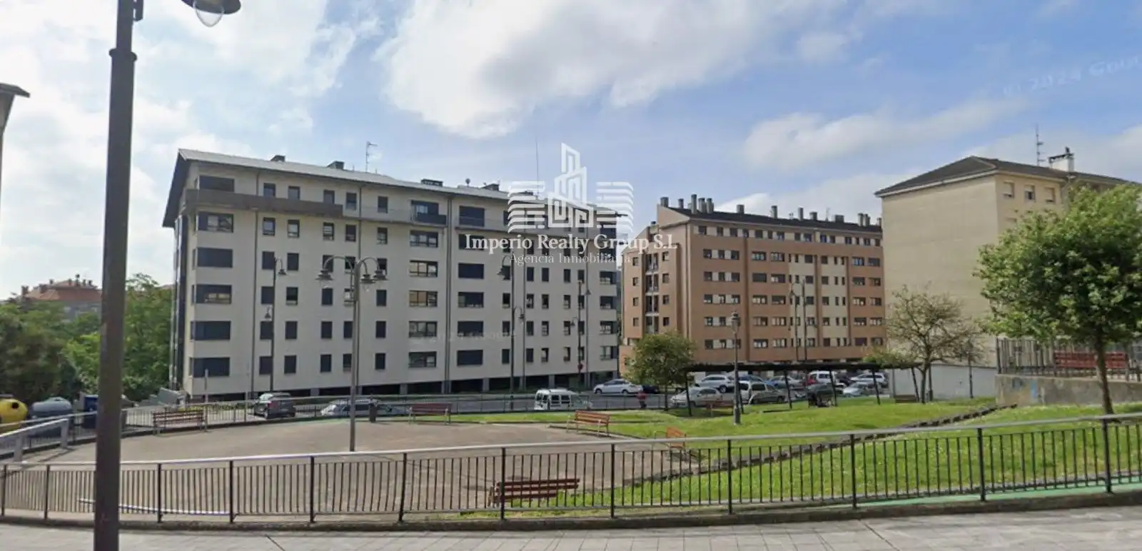 Außenansicht von Wohnung zum Verkauf in Avilés mit Heizung