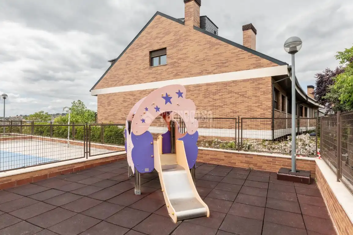 Terraza de Casa adosada en venta en Torrelodones con Calefacción, Terraza y Balcón