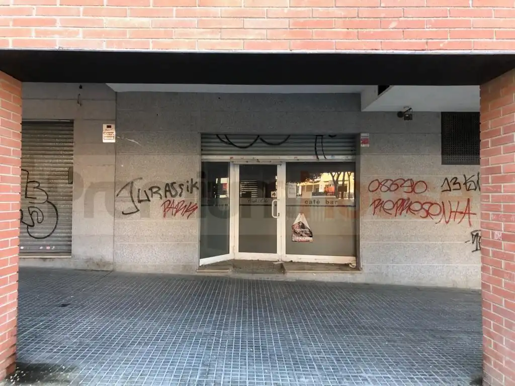 Geschaftsraum zum Verkauf in Olesa de Montserrat