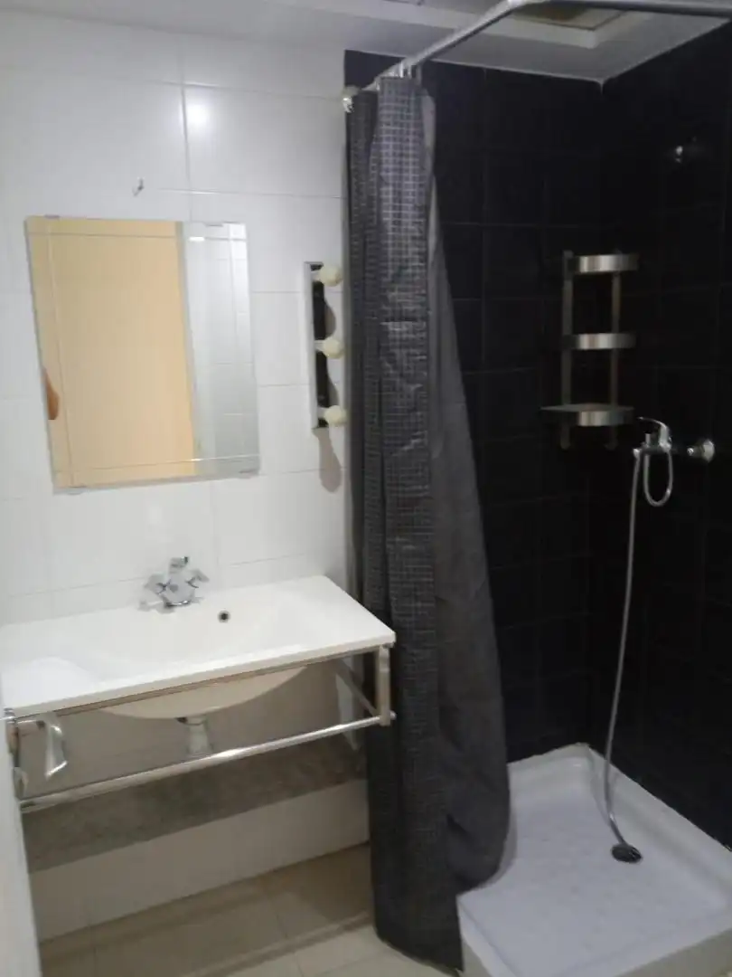 Baño de Dúplex de alquiler en Almoines con Aire acondicionado, Terraza y Amueblado