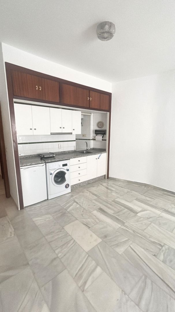 Cuina de Loft de lloguer en  Córdoba Capital amb Aire condicionat