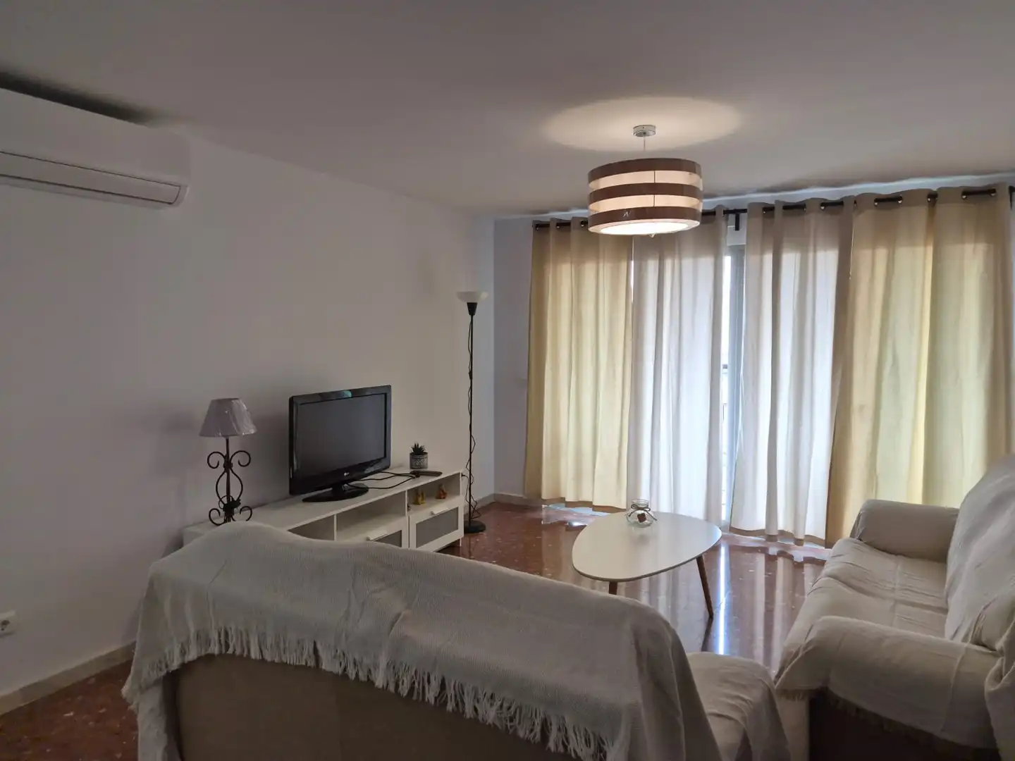 Wohnzimmer von Wohnung zur Miete in Málaga mit Klimaanlage, Heizung und Terrasse