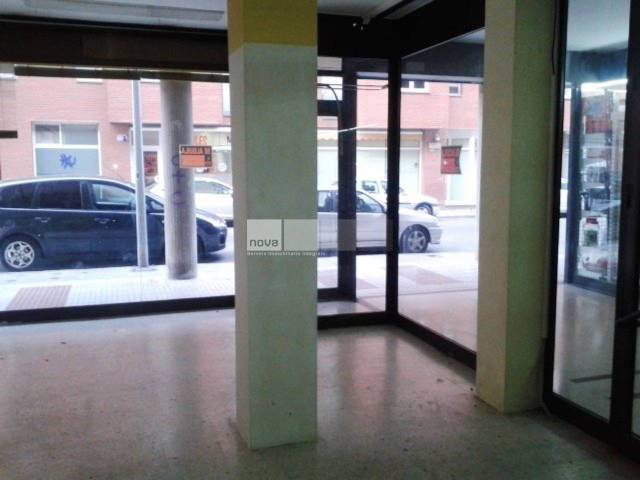 Local comercial en Alquiler en Torelló