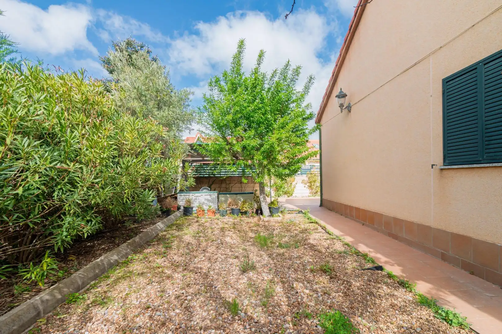Jardí de Casa adosada en venda en Collado Mediano amb Calefacció i Terrassa