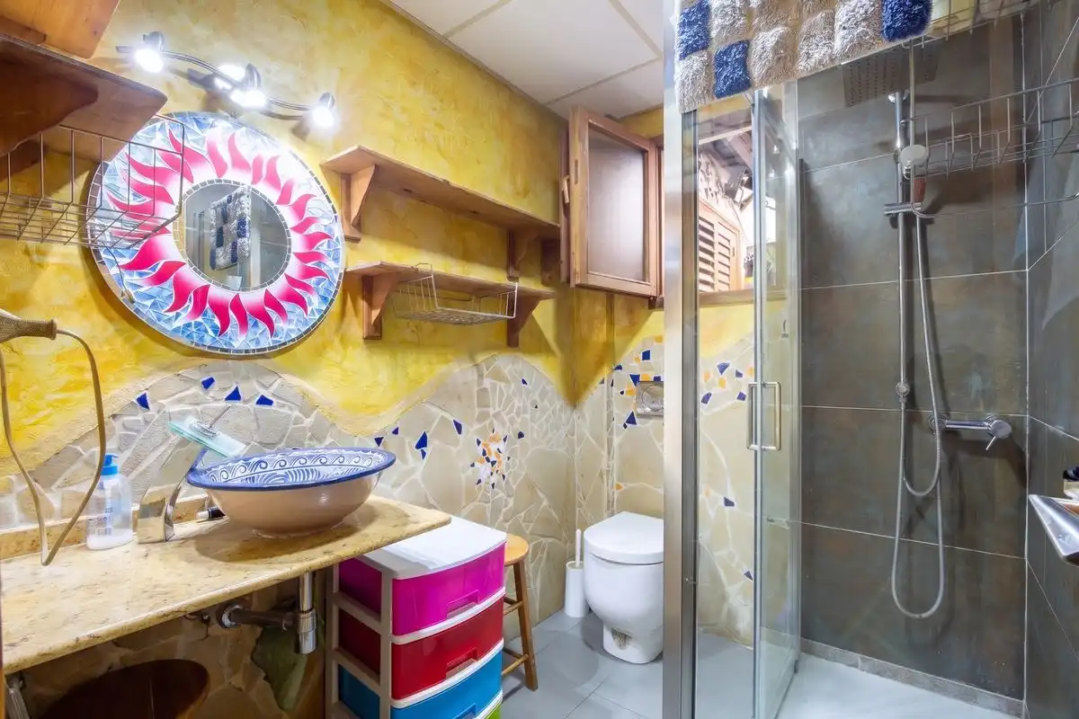 Badezimmer von Wohnung zum Verkauf in Mislata mit Klimaanlage und Heizung