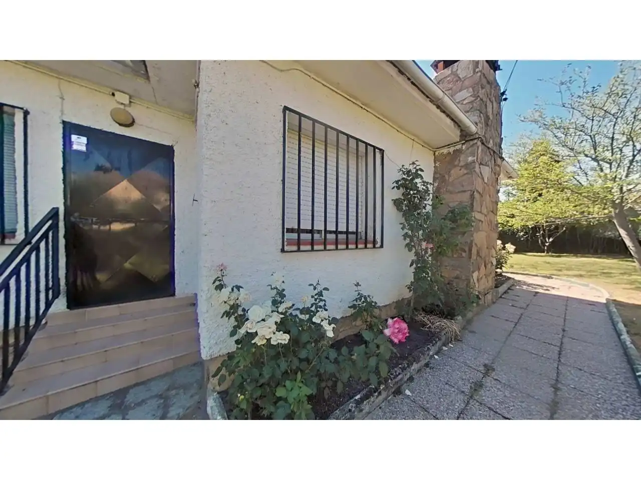 Vista exterior de Casa o chalet en venta en Buitrago del Lozoya con Calefacción, Jardín privado y Terraza
