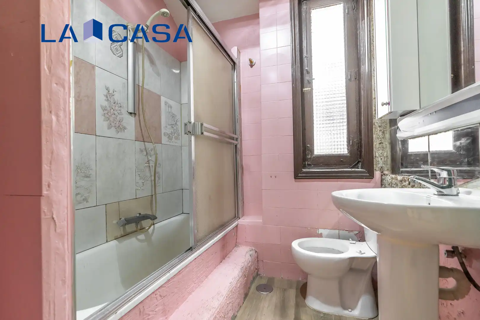 Badezimmer von Wohnung zum Verkauf in Madrid mit Terrasse