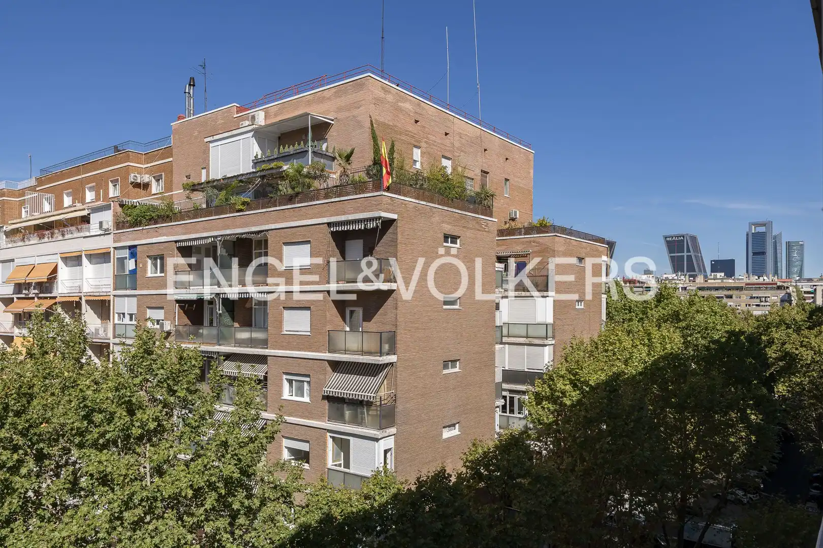 Vista exterior de Piso de alquiler en Madrid con Aire acondicionado y Calefacción