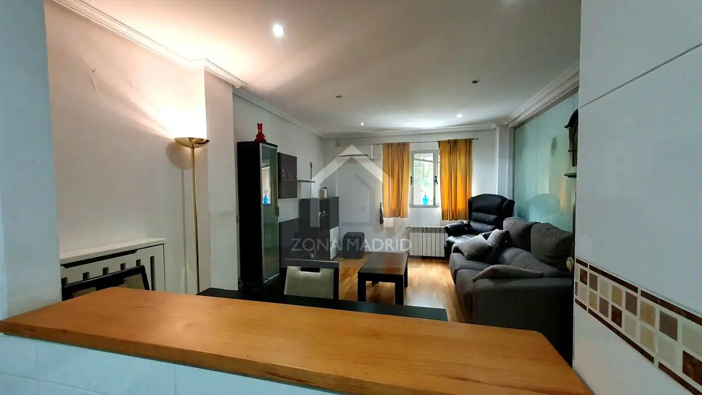 Wohnzimmer von Wohnung zur Miete in Madrid mit Klimaanlage, Heizung und Parkett