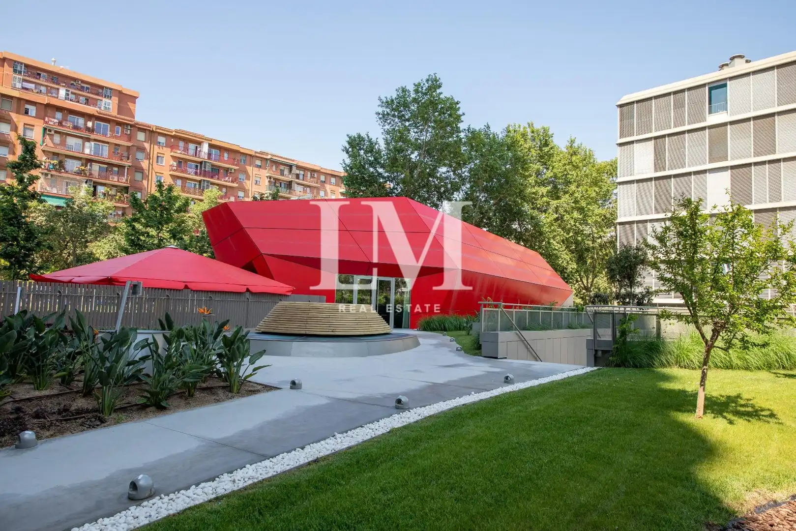 Exterior view of Apartments for rent in Barcelona  with Air Conditioner, Private garden and Terrace
