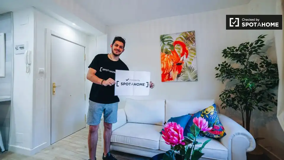 Living room of Flat for share in Madrid  with Air Conditioner, Heating and Terrace