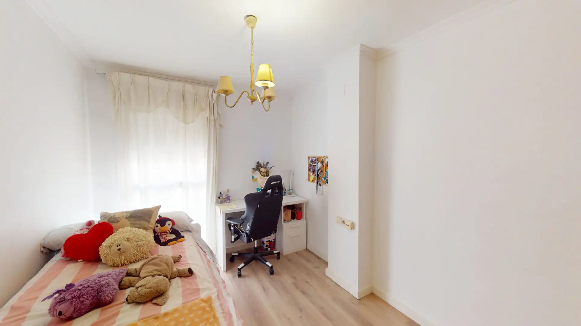 Schlafzimmer von Wohnung zum Verkauf in Sant Joan d'Alacant mit Klimaanlage und Ofen