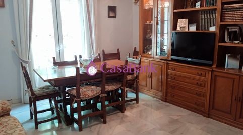 Ref. 28140 Zona proxima al Gran Teatro, en una magnifica ubicacion. Amplio piso exterior(salon con terraza) , conservado, en bloqu, imatge 4