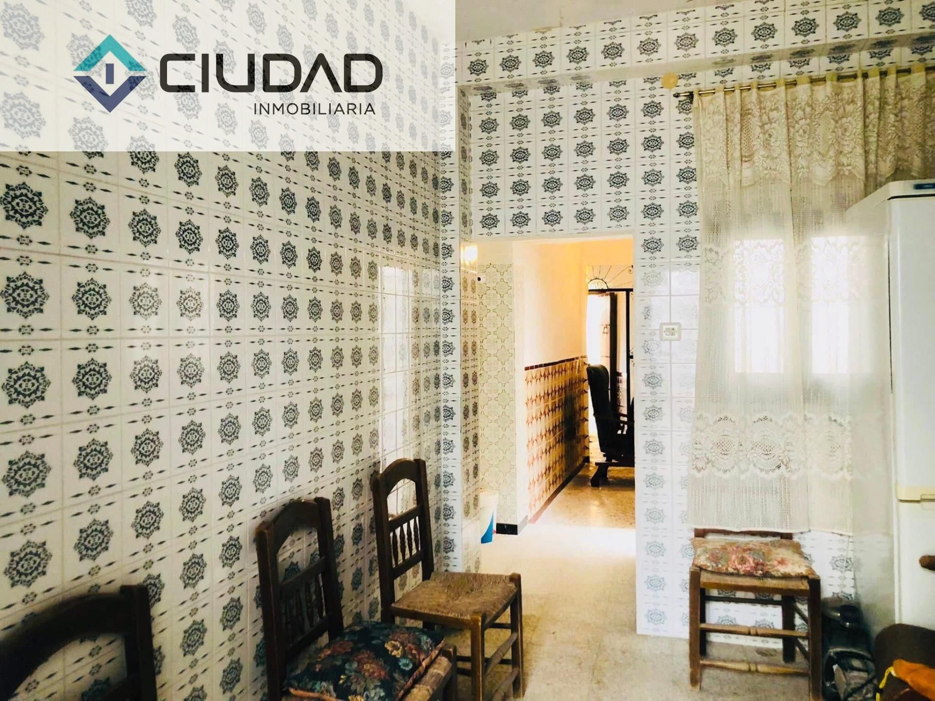 Exterior view of House or chalet for sale in Arahal  with Terrace