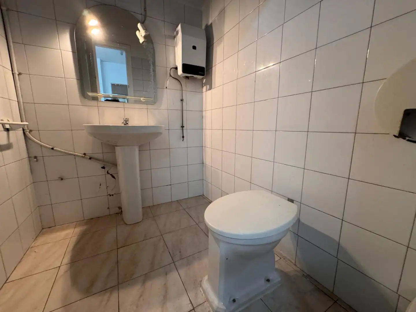 Badezimmer von Geschaftsraum zur Miete in Manresa