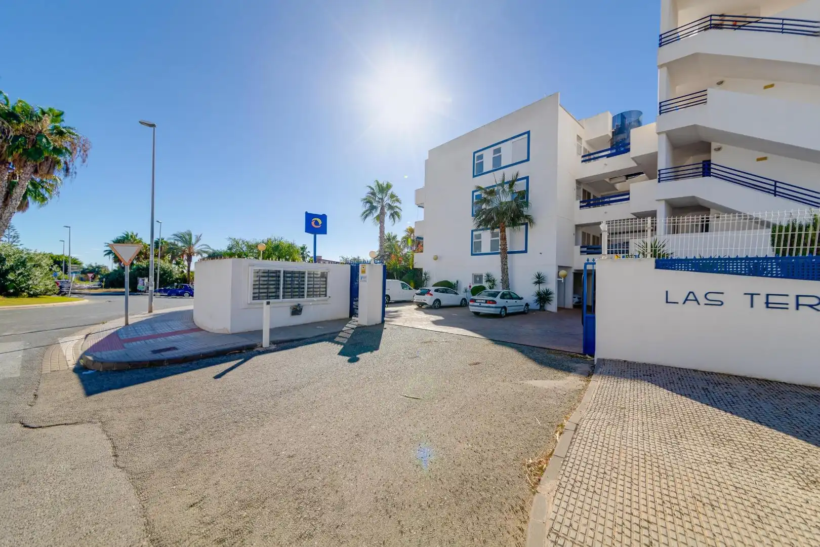 Vista exterior de Planta baixa en venda en Orihuela amb Jardí privat, Terrassa i Piscina comunitària