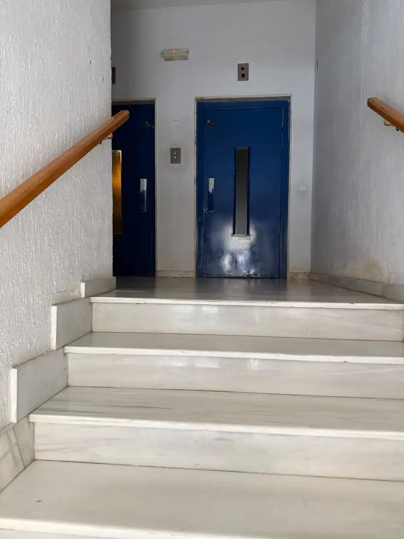 Local comercial en venda a Calle San Atilano, imagen 4