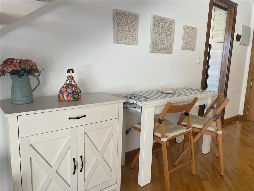 Menjador de Dúplex de lloguer amb opció a compra en San Vicente de la Barquera amb Calefacció, Parquet i Piscina