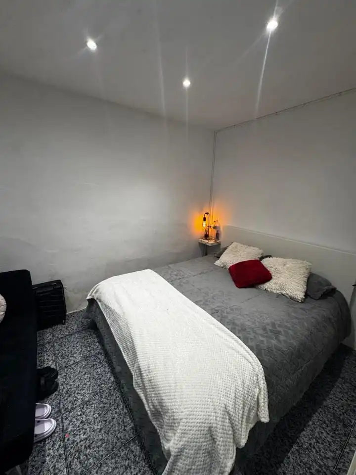 Habitación de Piso en venta en Badalona