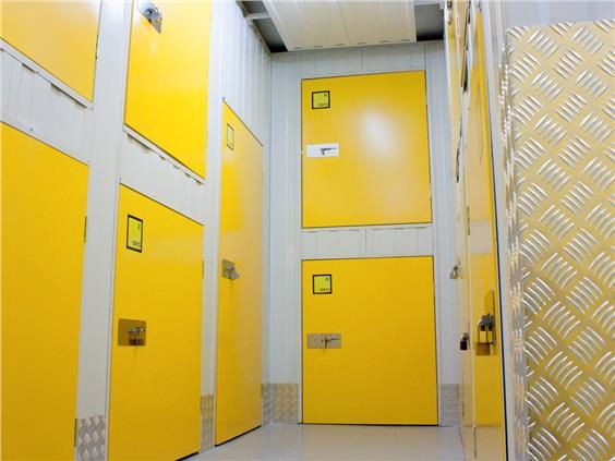 Abstellraum miete in  Zaragoza Capital mit Alarm