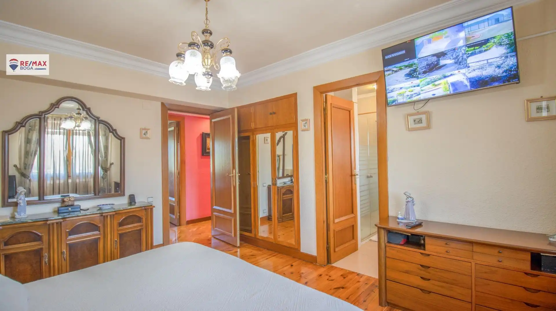 Dormitori de Casa o xalet en venda en Oyón-Oion amb Aire condicionat, Jardí privat i Parquet