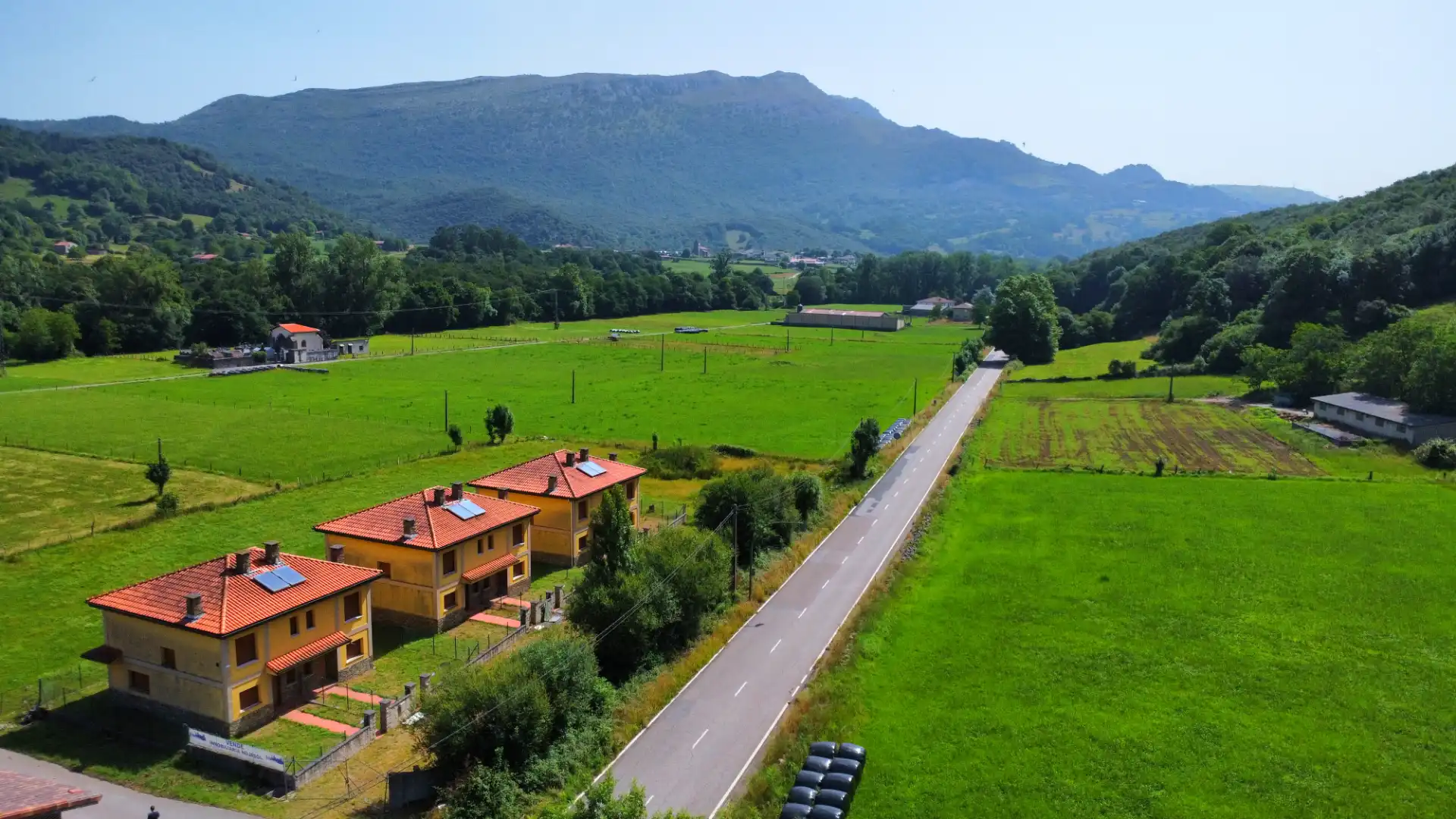 Casa adosada en venta en CA-261, Ruesga