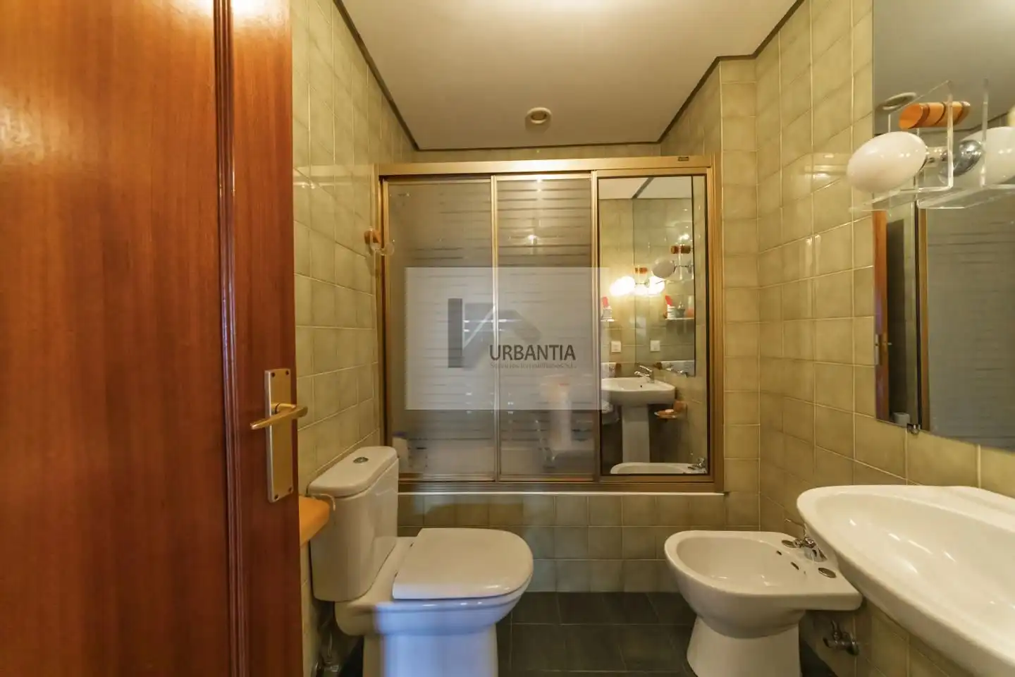 Baño de Piso en venta en  Pamplona / Iruña con Calefacción, Parquet y Terraza