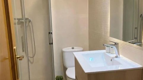 Foto 5 de Habitació a Carrer de la Caixa D'estalvis, 9, Zona Avenida al Vedat, Torrent