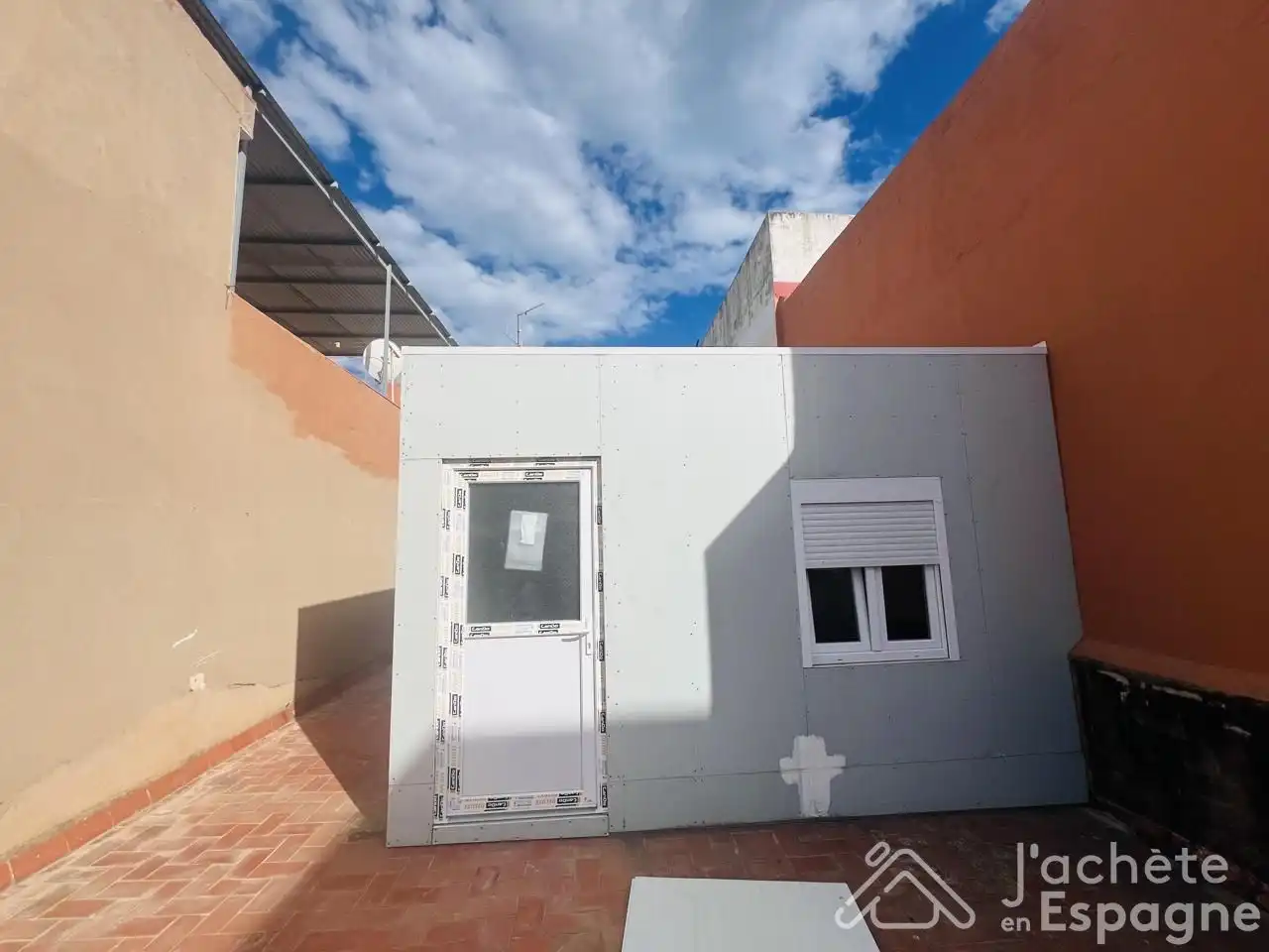 Houses for sale in Sant Quintín, Avenida de Abril - 9 de Octubre