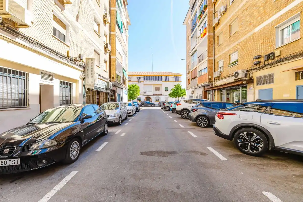 Vista exterior de Planta baixa en venda en Málaga amb Calefacció