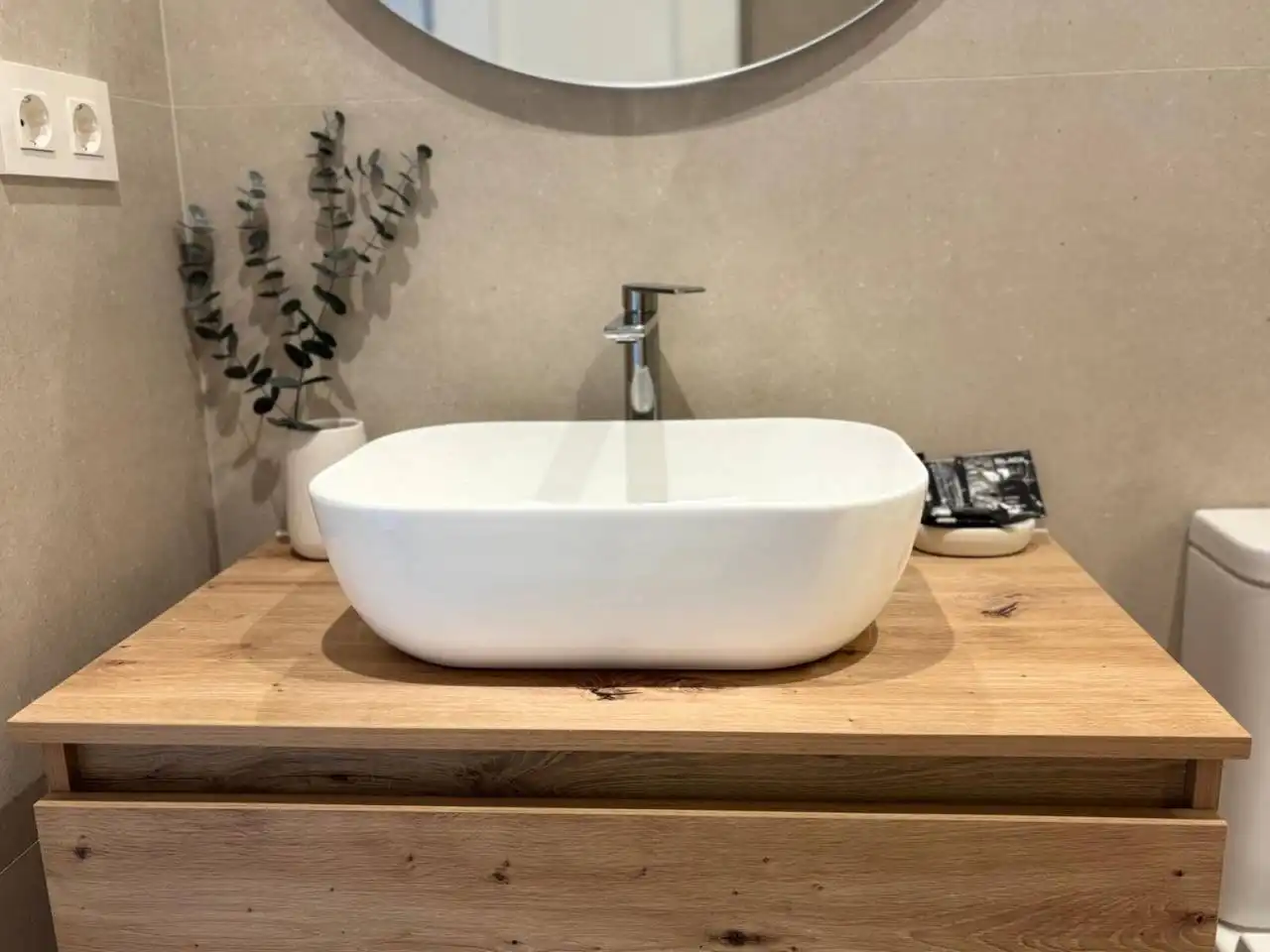 Bathroom of Study for rent in Roquetas de Mar  with Air Conditioner, Furnished and Balcony