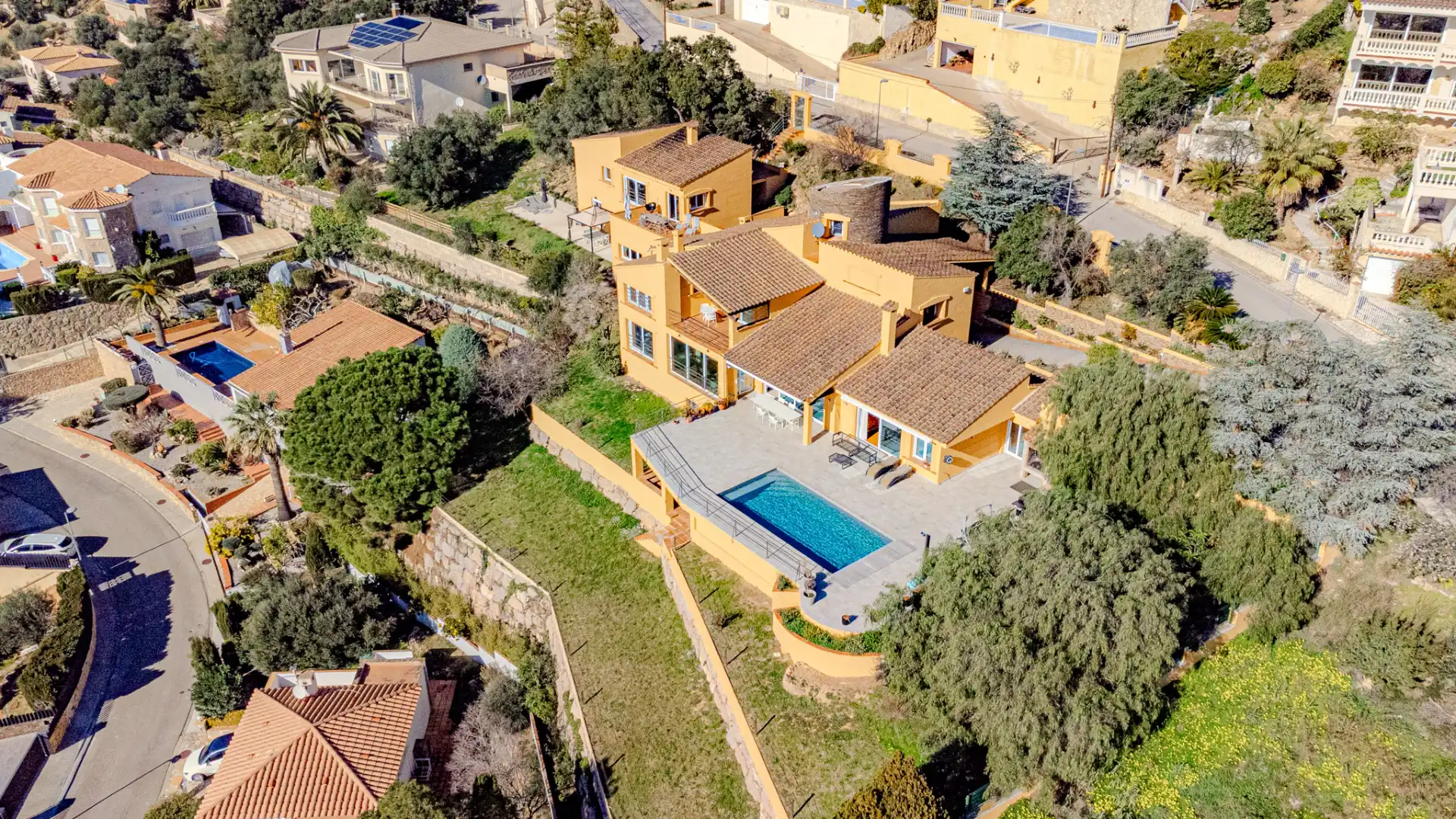 House with pool for sale in Carrer Anglaterra 196, imagen 3