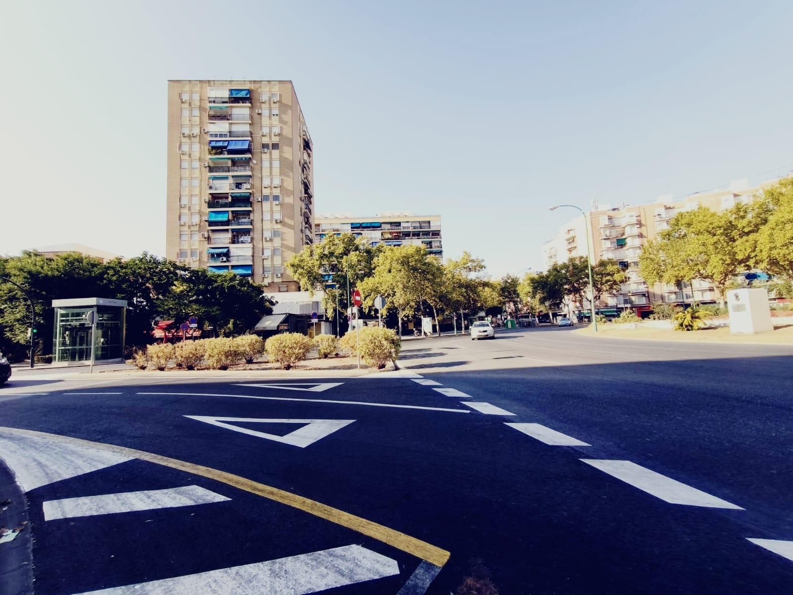 Vista exterior de Pis en venda en  Sevilla Capital amb Terrassa i Balcó