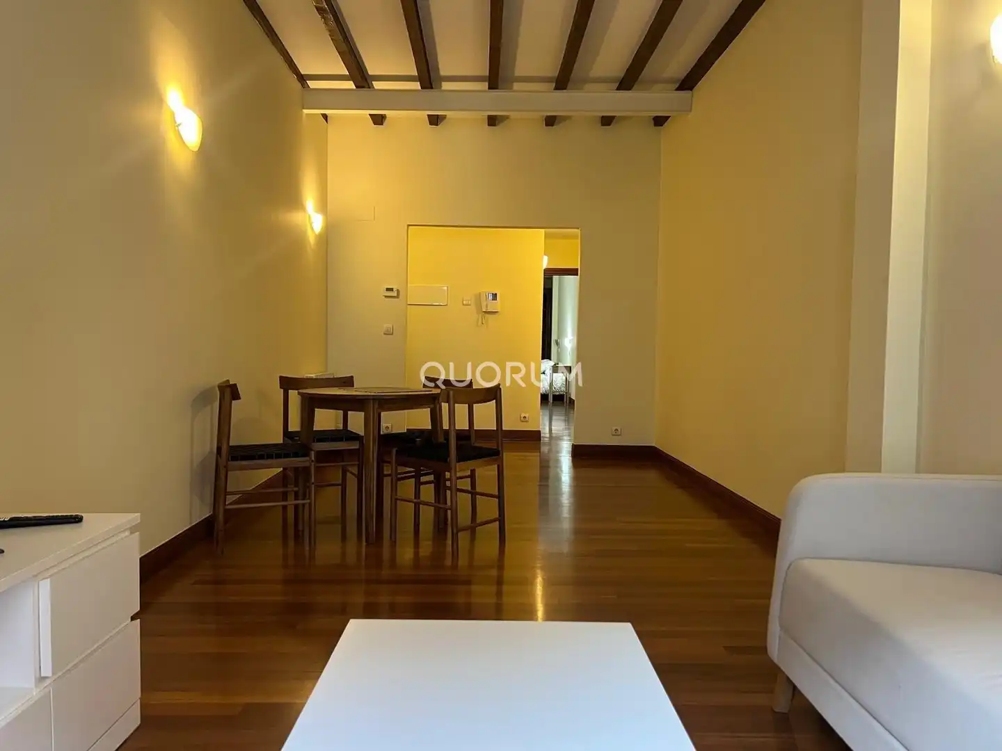 Wohnung zur Miete in Calle General Concha, Alhóndiga
