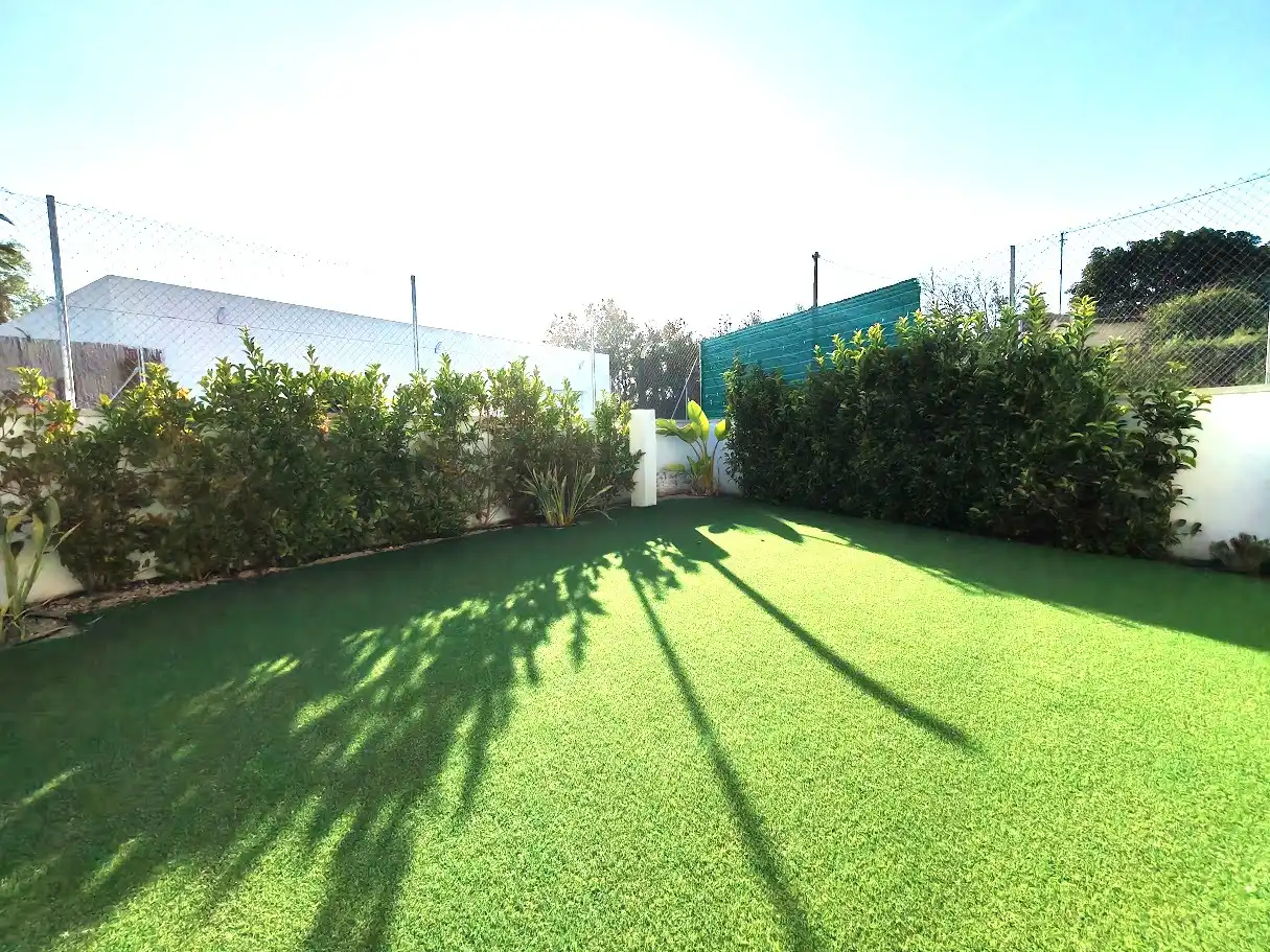 Jardín de Casa o chalet en venta en Elche / Elx con Aire acondicionado, Calefacción y Jardín privado