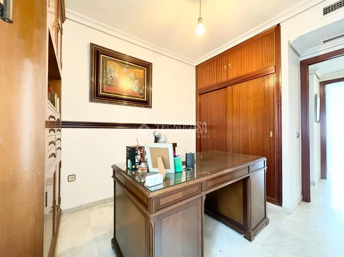 Piso en venta en Sevilla con Aire acondicionado, Calefacción y Terraza