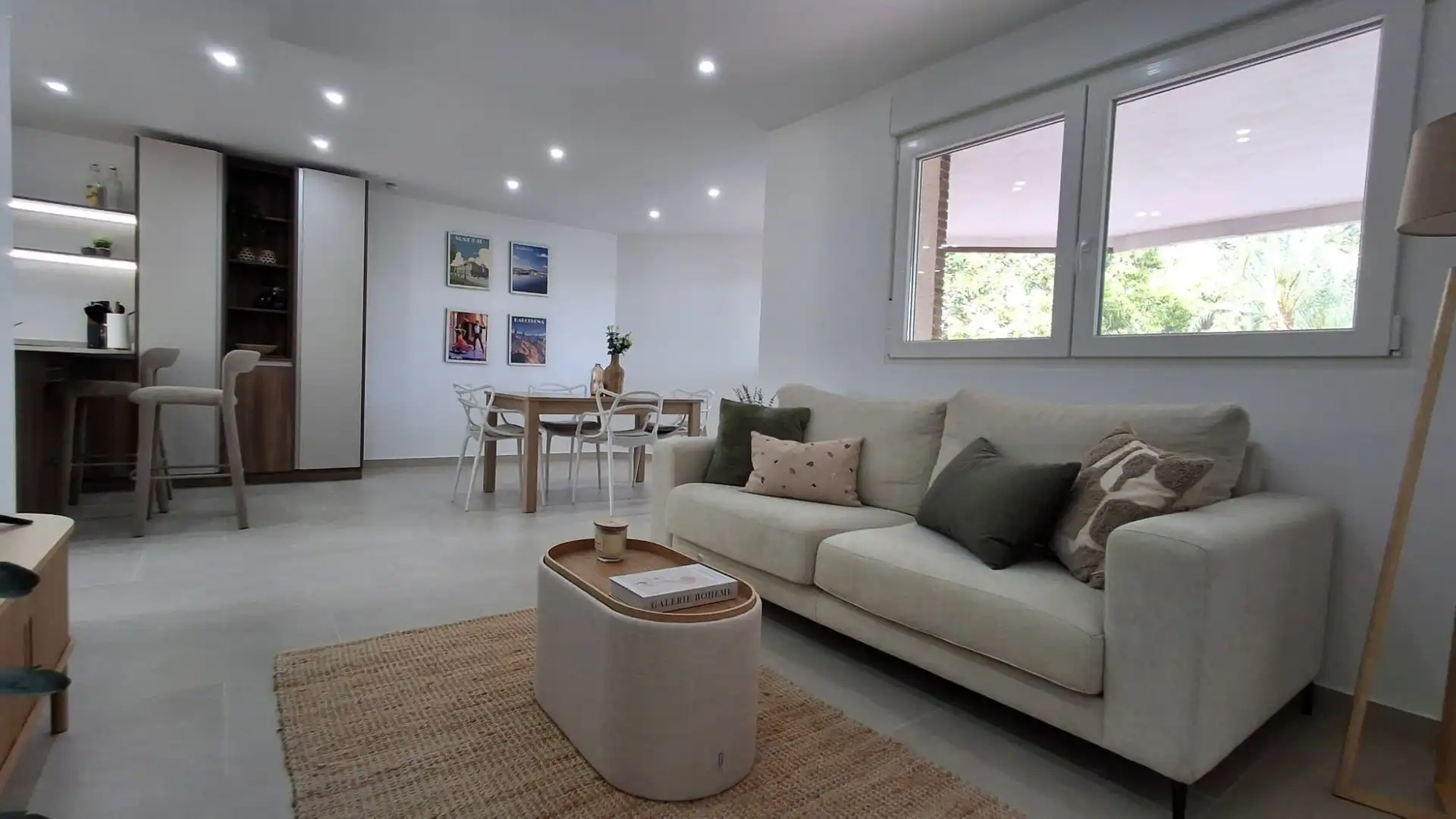 Sala d'estar de Planta baixa en venda en Torrevieja amb Aire condicionat, Moblat i Forn
