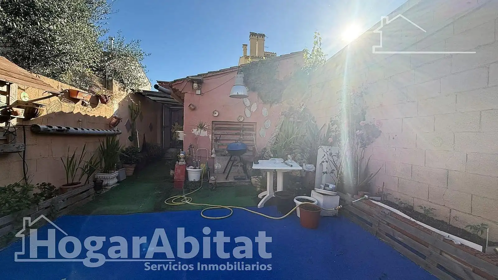 Vista exterior de Casa adosada en venda en Palmera amb Aire condicionat, Calefacció i Terrassa