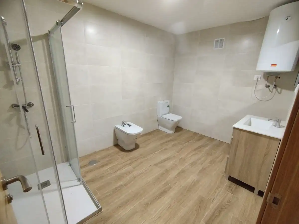 Bathroom of Houses for sale in Plasencia  with Air Conditioner