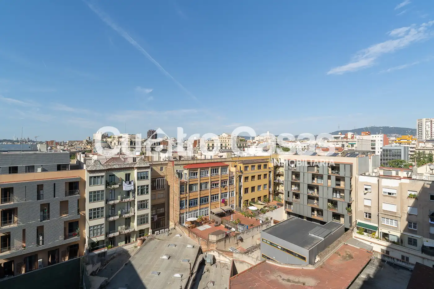 Vista exterior de Ático en venta en  Barcelona Capital con Aire acondicionado, Calefacción y Amueblado