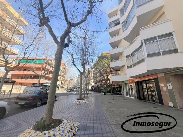 Local comercial en Alquiler en Via Roma, 18 en Centre